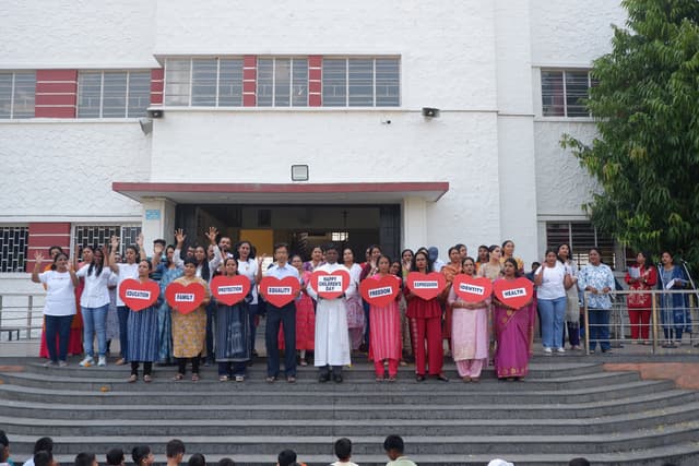 Loyola High School And Junior College Gallery 3