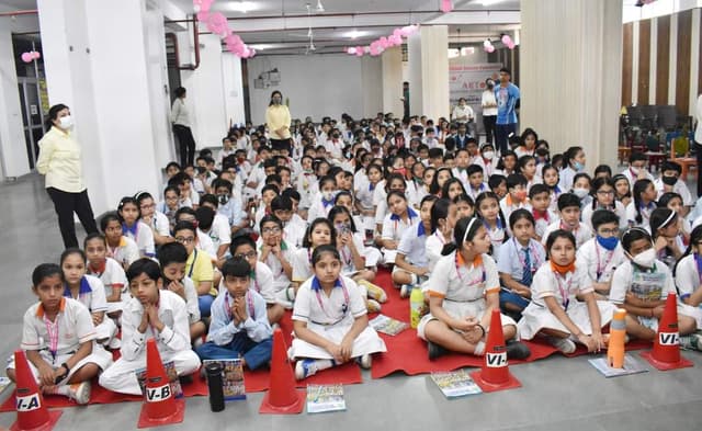 Vidya Bal Bhawan Sr. Sec. School Gallery 29