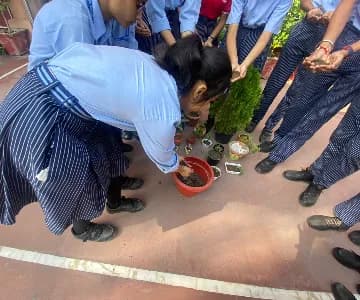 Daisy Dales Sr. Secondary School Gallery 26