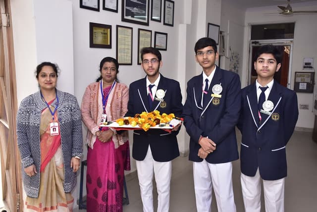 SR Capital Public School Gallery 21