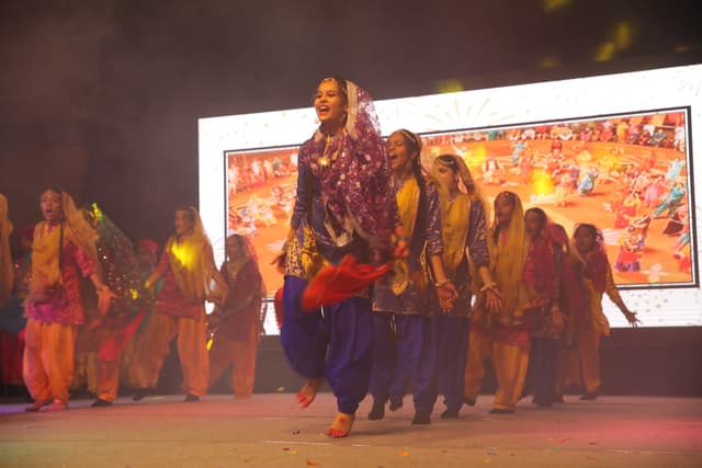 New Oxford Public Sec School Gallery 1