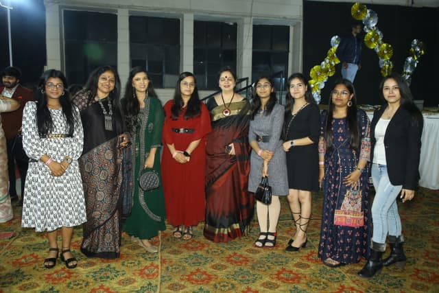 Evergreen Public School Gallery 6