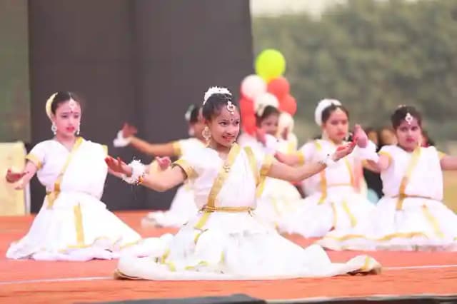 New oxford Public School Gallery 7