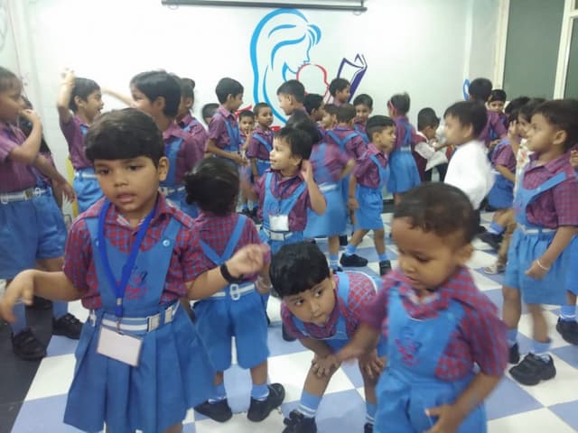 The Mom's Lap Pre School Gallery 15