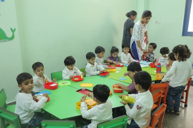 The Mom's Lap Pre School Gallery 5