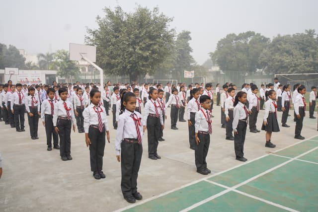 Shanti Gyan Niketan Senior Secondary Public School Gallery 24