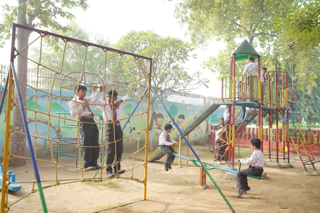 Shanti Gyan Niketan Senior Secondary Public School Gallery 20