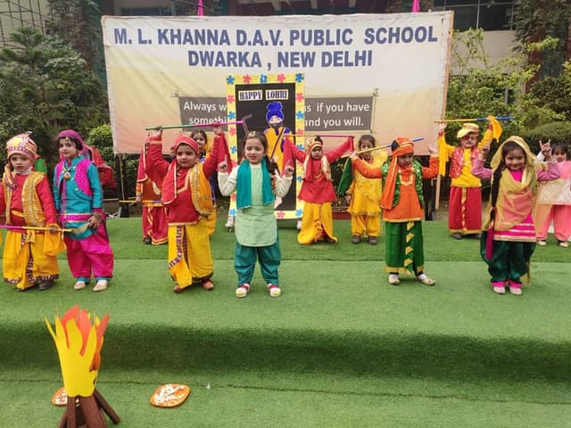 M.L. Khanna DAV Public School Gallery 3