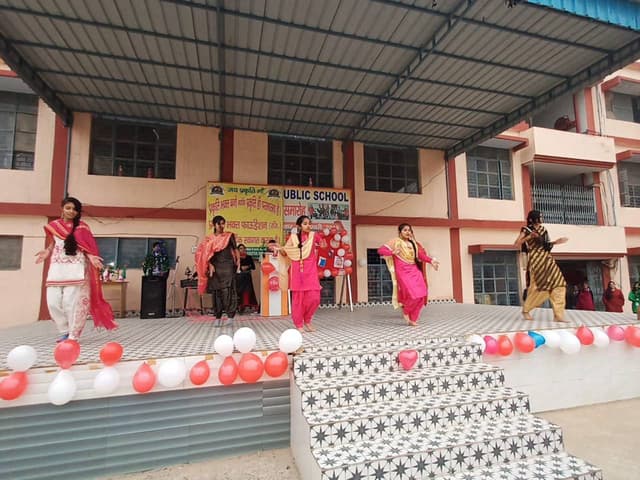 The Dev Public School Gallery 11