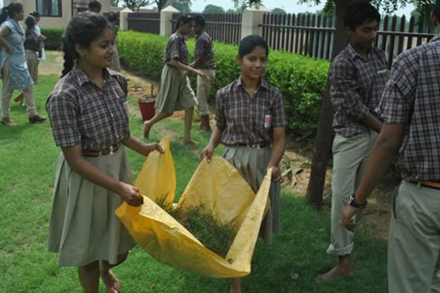 J J School of Education Gallery 6