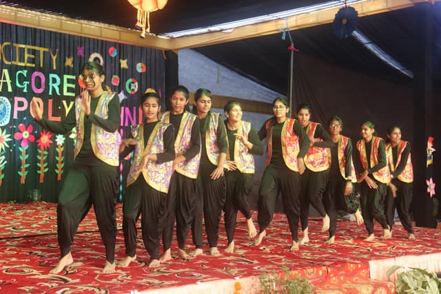 RN Tagore Senior Secondary School Gallery 15