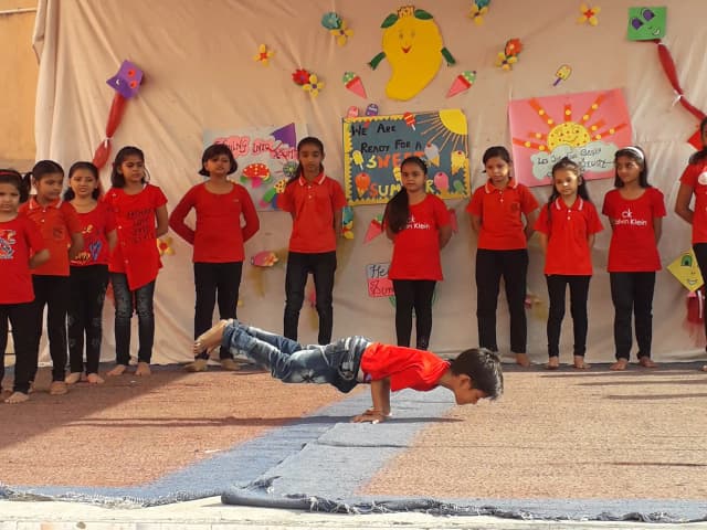 Navyug Senior Secondary School Gallery 2