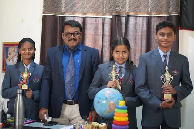 Unique International School Gallery 27