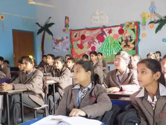 Om Shanti Senior Secondary School Gallery 14