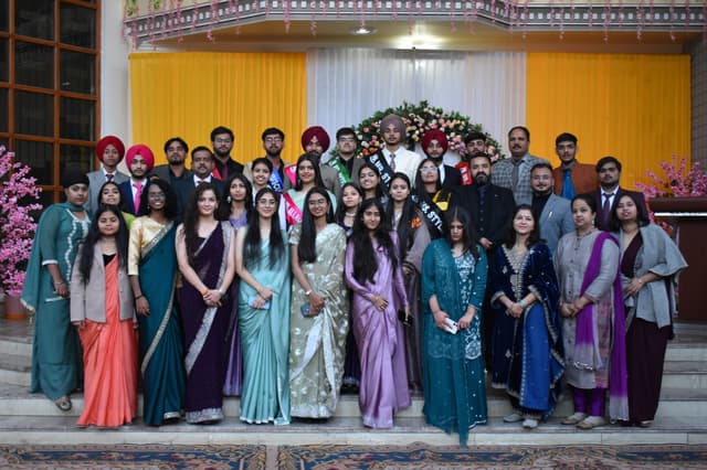 Modern Sandeepni School Gallery 44