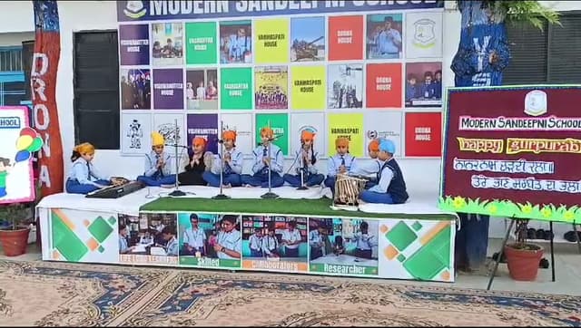 Modern Sandeepni School Gallery 10