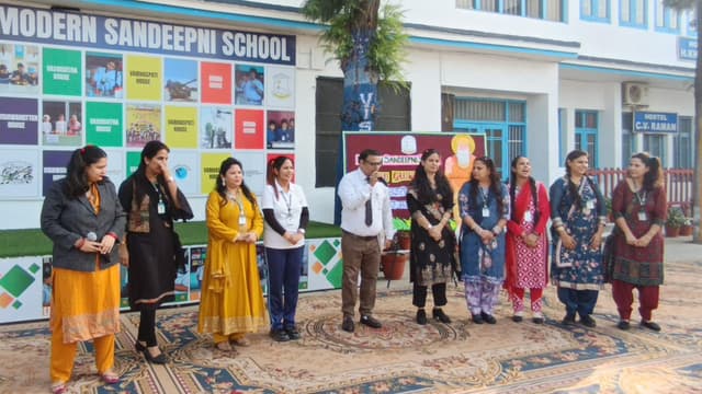 Modern Sandeepni School Gallery 11