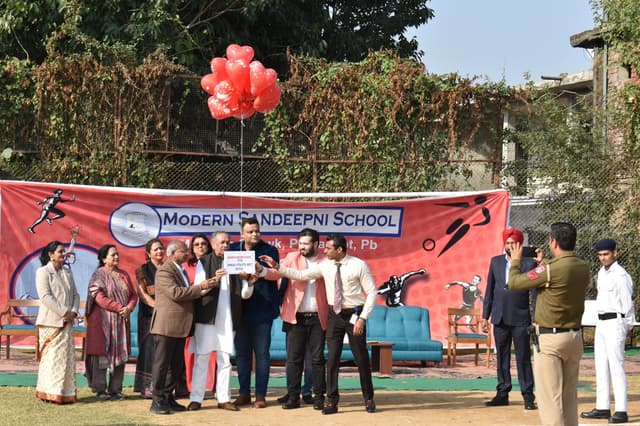 Modern Sandeepni School Gallery 14