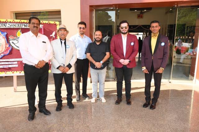 Modern Sandeepni School Gallery 2