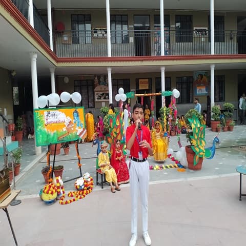 Modern New Delhi Public School Gallery 42