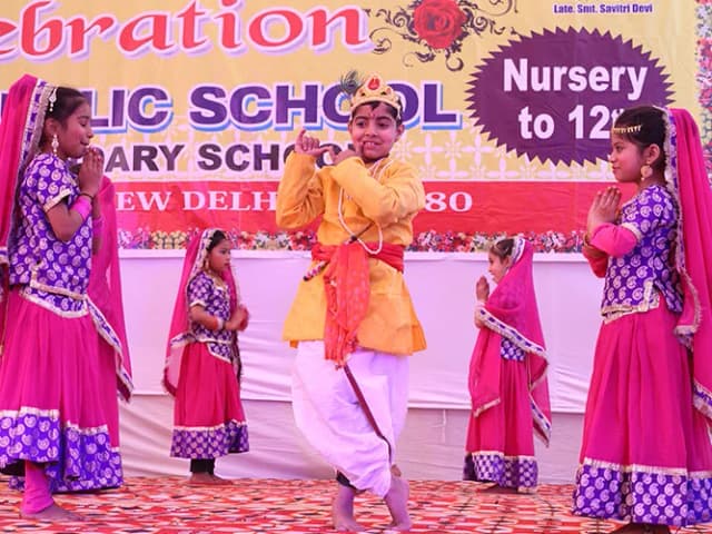 Modern Savitri Public School Gallery 11
