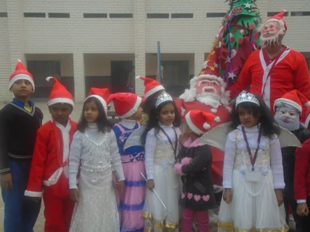 Modern Savitri Public School Gallery 1