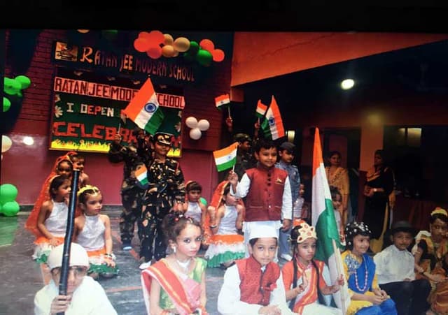 Ratanjee Modern School Gallery 22