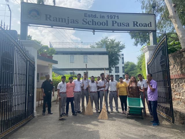 Ramjas School Gallery 23