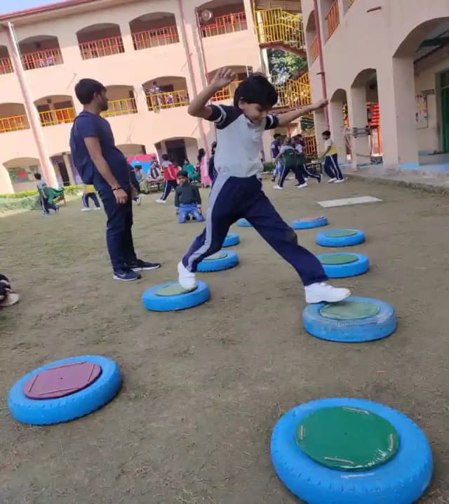 St. Paul's School Gallery 6