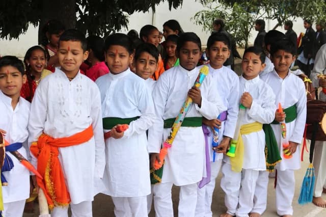 The Vivekanand School Gallery 33