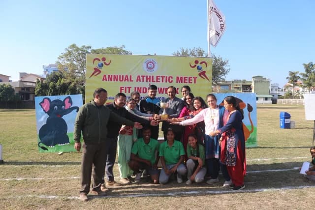 The Vivekanand School Gallery 18