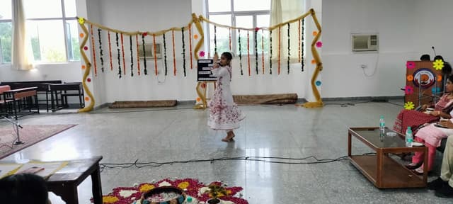 Lt. Col. Mehar Little Angels Senior Secondary School Gallery 1