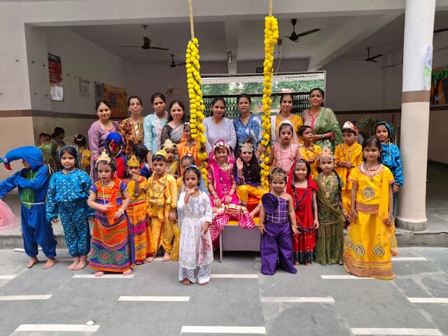 Saraswati Bal Mandir Gallery 33