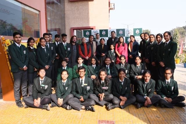 Delhi World Public School Gallery 30