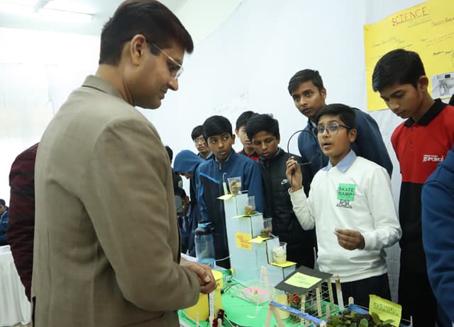 Career Point Gurukul Gallery 40