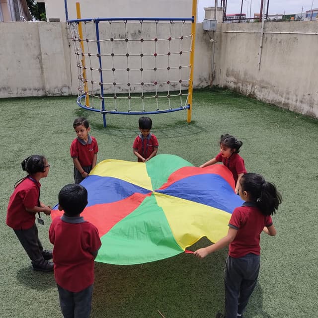 Capstone High Gallery 16