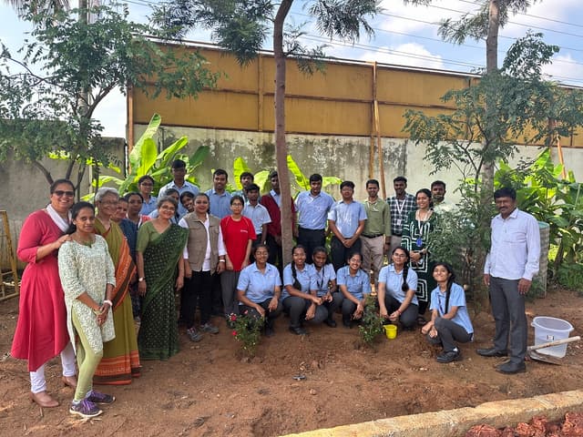 Capstone High Gallery 1