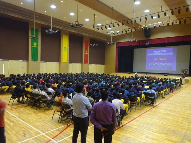 Reqelford International School Gallery 8