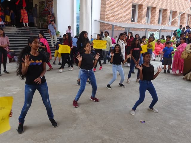 Reqelford International School Gallery 12