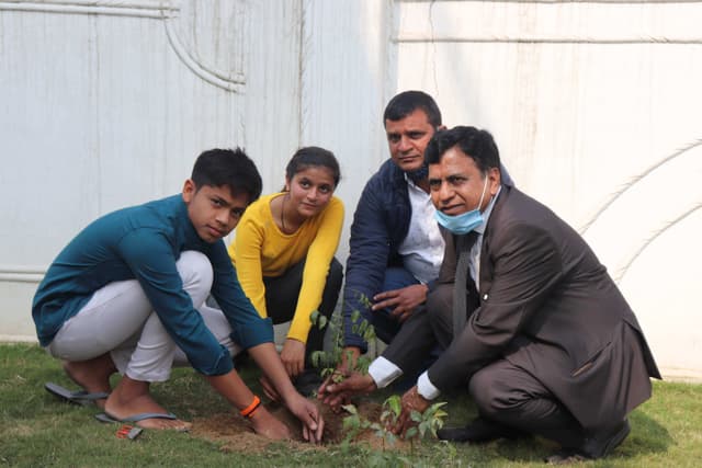 Spring Dale School Gallery 6