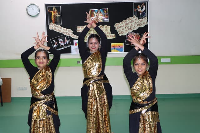 Manav Rachna International School Gallery 9