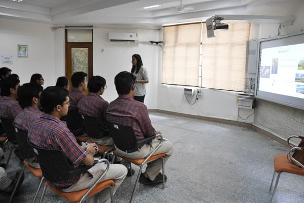 DAV Public School Gallery 18