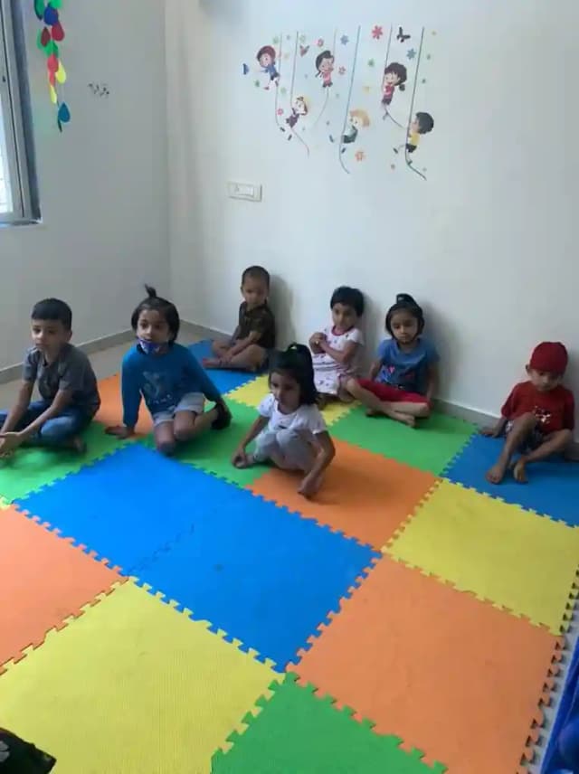 Dots to Letters Preschool Gallery 14