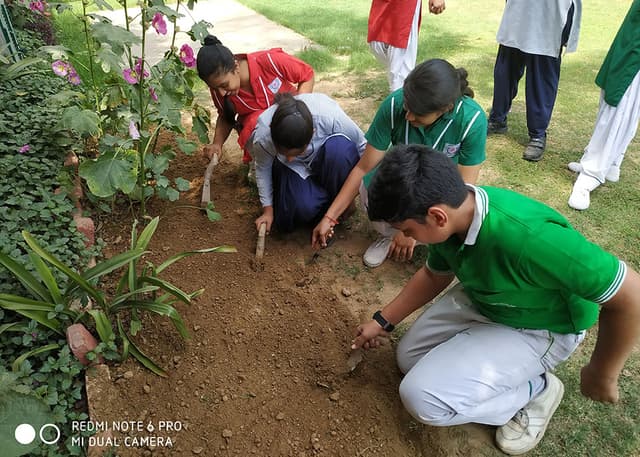 S D Adarsh Vidyalaya Gallery 7