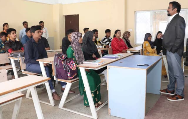 United PU College Gallery 3