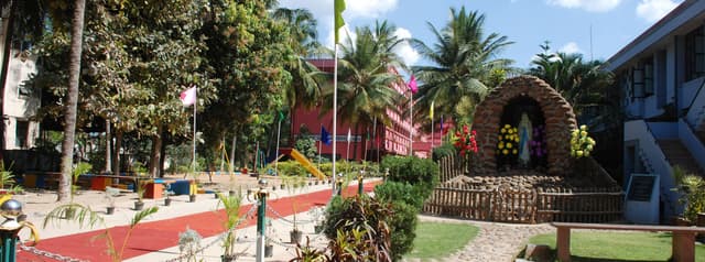 Fusco’s School Gallery 7