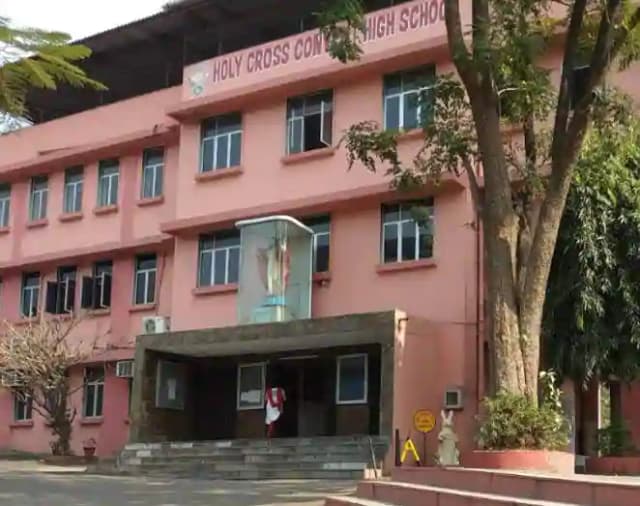 Holy Cross Convent School & Junior College Gallery 1