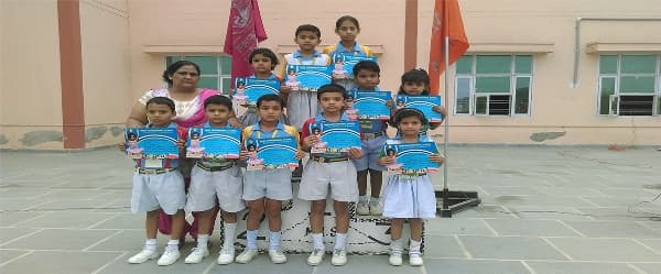 Mann International School Gallery 21