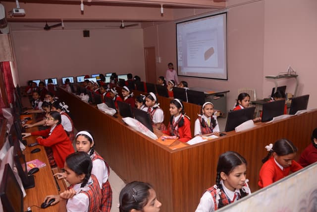 Royal Girls' High School Gallery 1