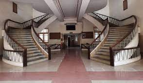 Sathaye College Gallery 4